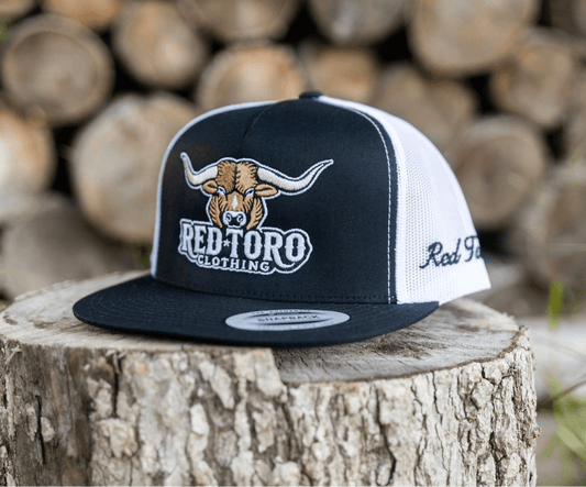 Bull Head Blk/wht - Red Toro